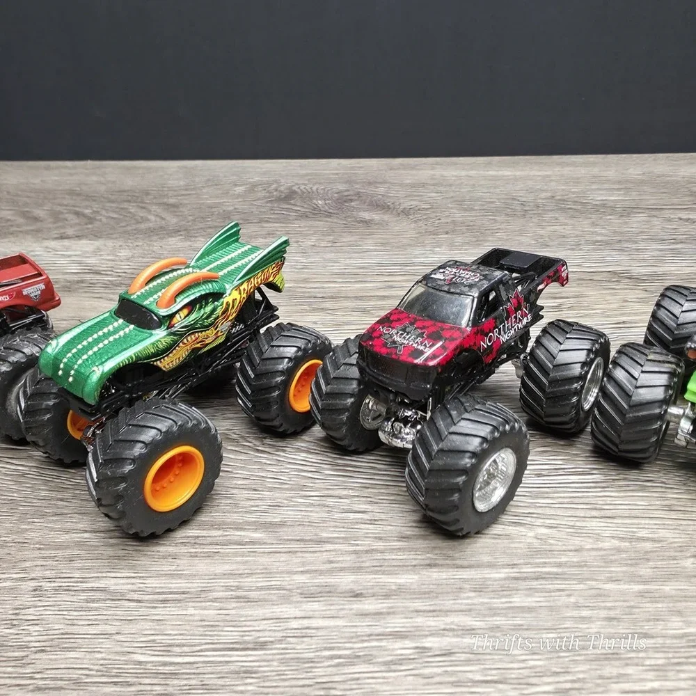 Hot Wheels Monster Jam Trucks - Set Of 5 - Grave Digger, Taz,‎ Mutt, Reptile, +